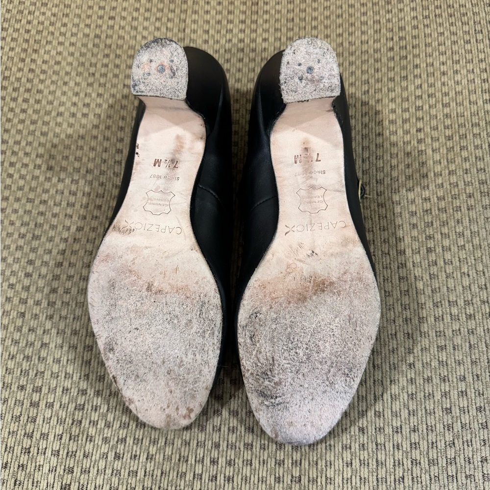Capezio Black Women's Heels size 7.5 - Picture 3 of 5